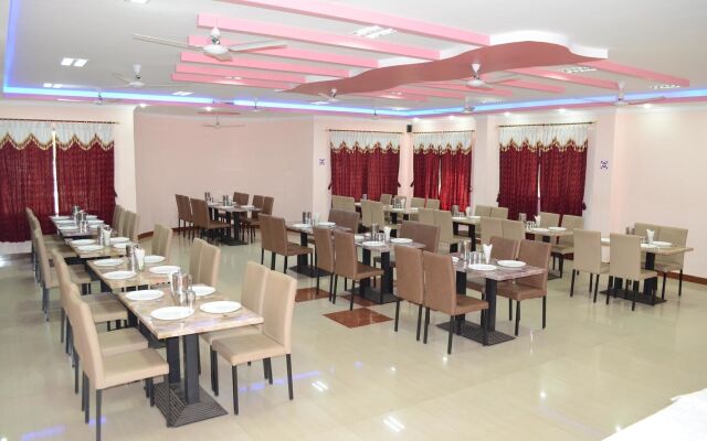 KSTDC Hotel Mayura Chalukya Badami