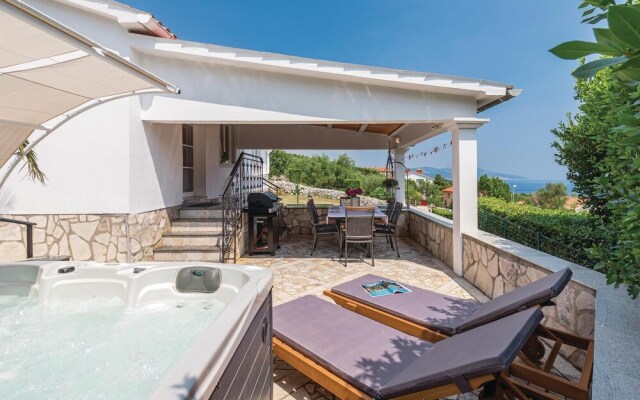 Amazing Home in Ravni with Hot Tub, WiFi & 1 Bedrooms