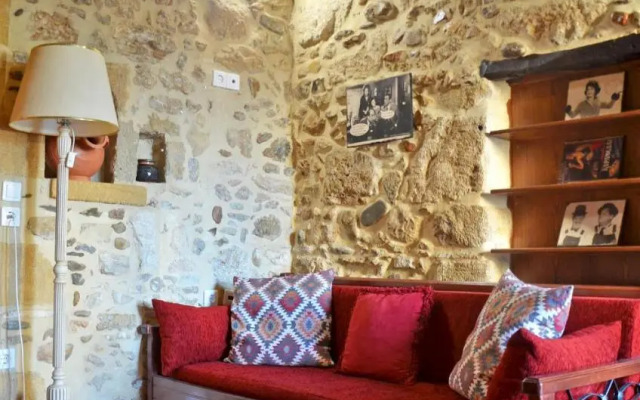 Kamara Stone House