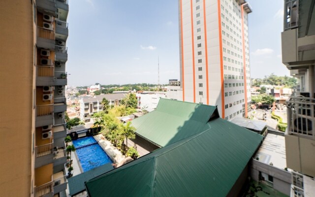 Cozy Studio @ Galeri Ciumbuleuit 2 with Pool View By Travelio