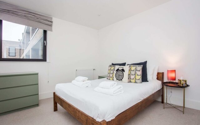 Stunning Modern 1 Bedroom Apartment Near Canary Wharf