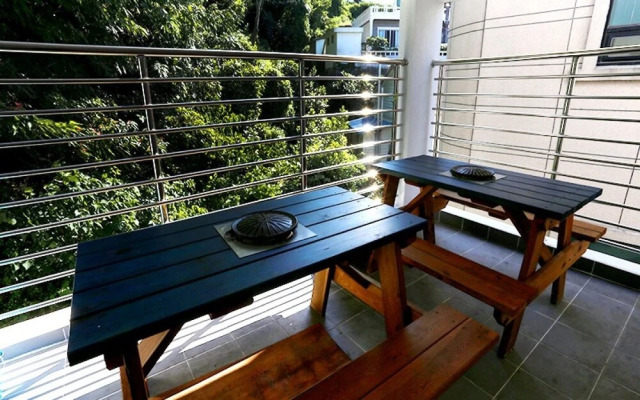 Tongyeong Cobalt Blue Pension