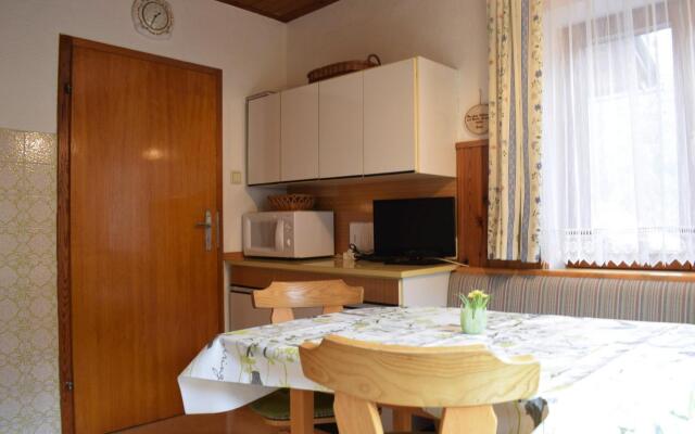 Apartment, Huttau