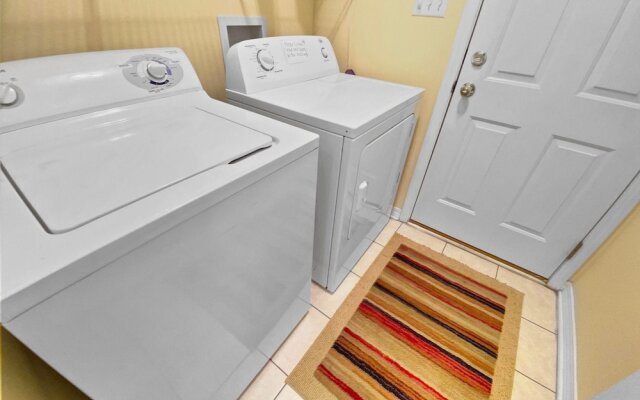 Maravilla Beach House by Destin Getaways