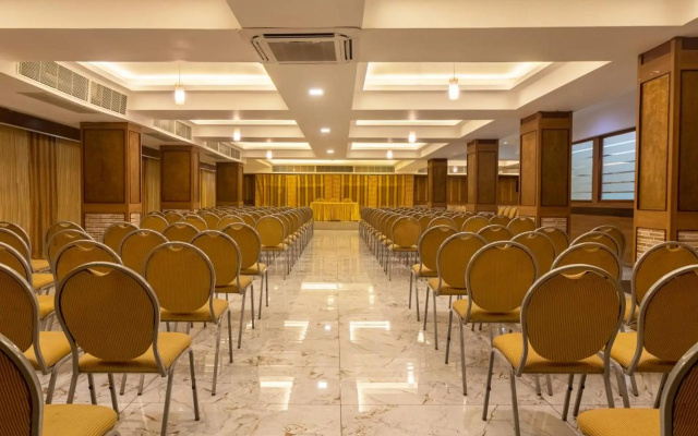 Zip By Spree Hotels Mangala Towers Thrissur