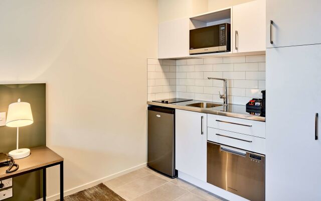 Sojourn Apartment Hotel - Ghuznee