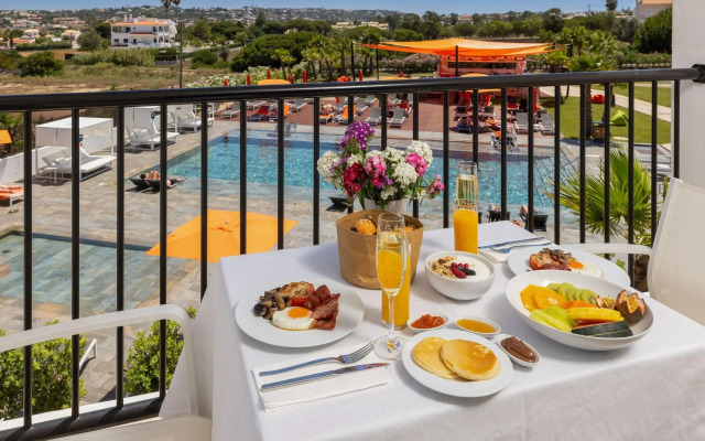 Regency Salgados Hotel & Spa