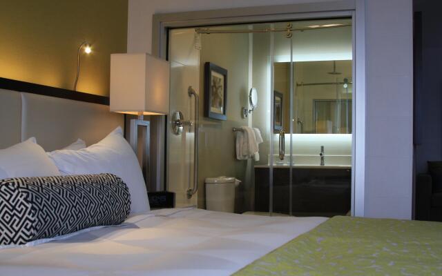 The Hollis Halifax a DoubleTree Suites by Hilton Hotel