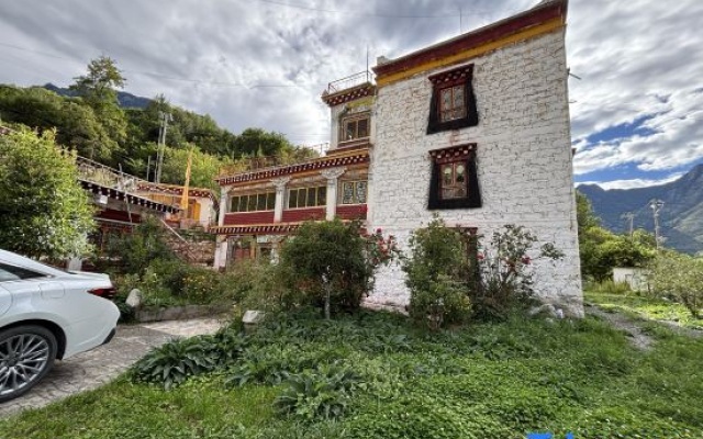 Modu Shanzhuang Hotel