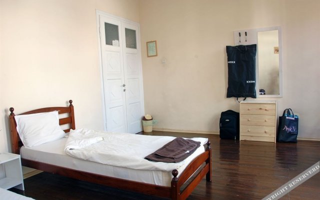 Lavele Hostel