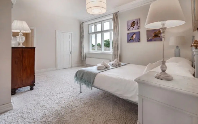 Richmond Place - Apartment in Private Mansion