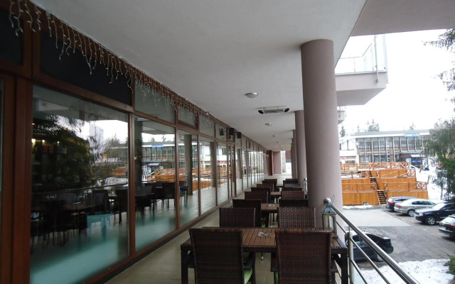 Hotel Crocus