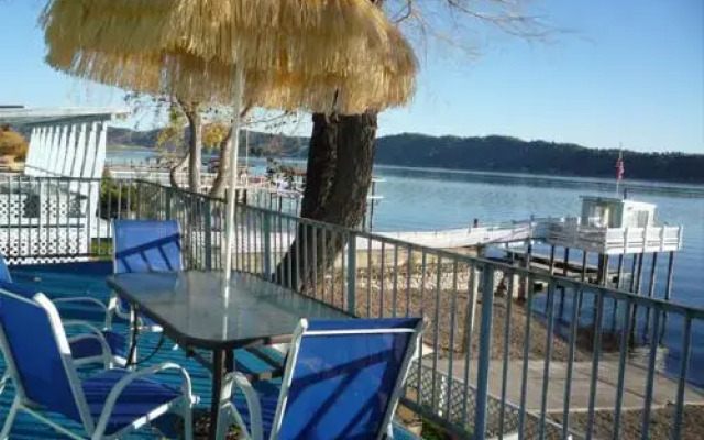 Blue Fish Cove Resort