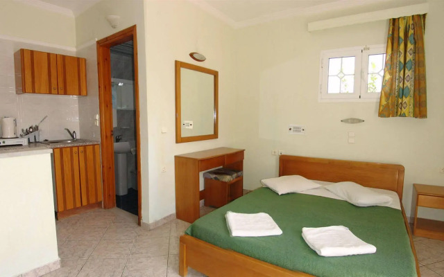 Planos Beach Hotel