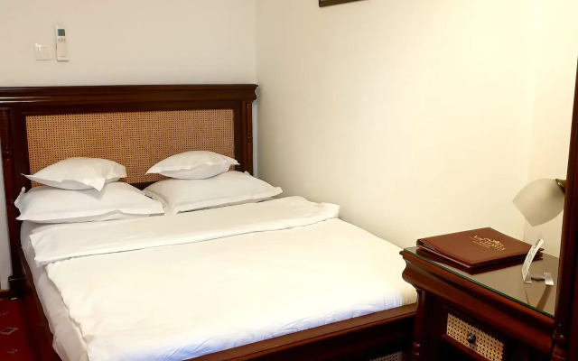 Victoria Hotel