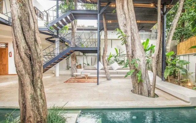Stylish 2-br Villa With Pool, 800m Canggu Beach