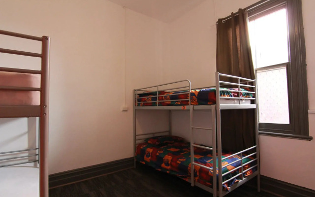 Haus Accommodation - Hostel