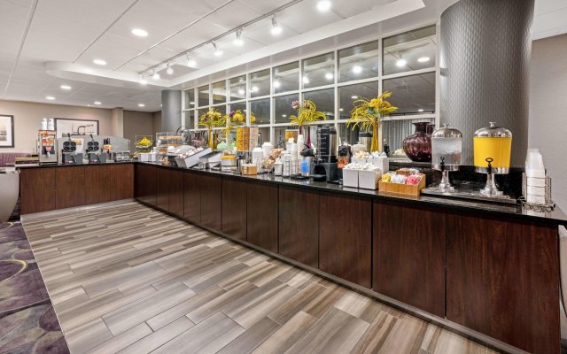 La Quinta Inn & Suites by Wyndham Tacoma - Seattle