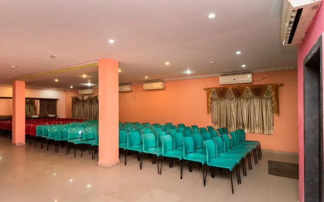 OYO 3276 Hotel Rockstar Suites