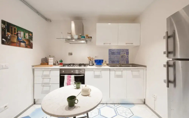 Short-let Florence Charming Suite