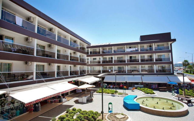 Adella Side Hotel