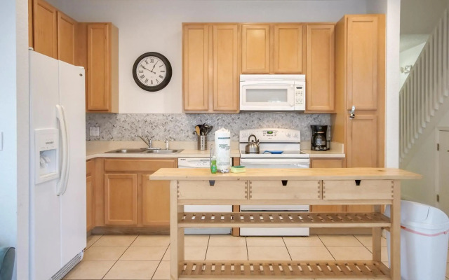 5Br 3Bath Private Townhome 13min Disney 1496ft