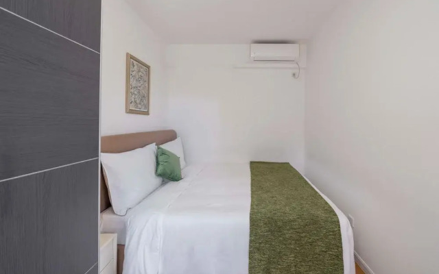 Tyms Elegant 1BR 1BA Apt Yongxin Century