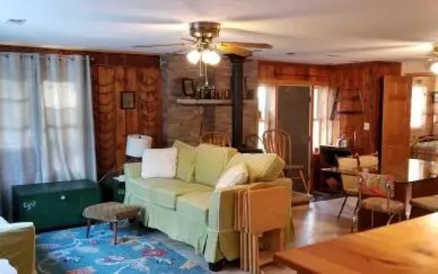 East Tawas Rustic Retreat