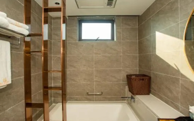 Zhangjiajie Golf Club Homestay – Bathroom – Zhangjiajie