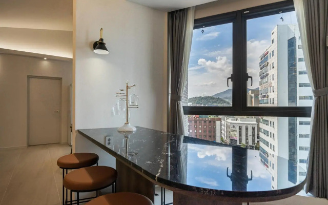 Brown Dot Hotel Masan