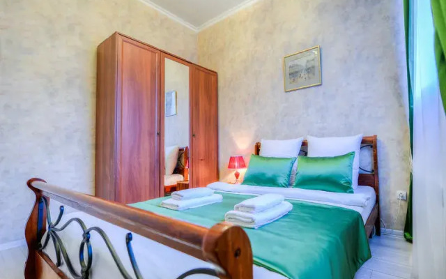Apartments Five Stars Stylish apartment with European renovation