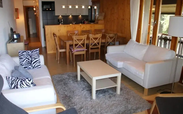 Stunning Apartment in Heart of Valley