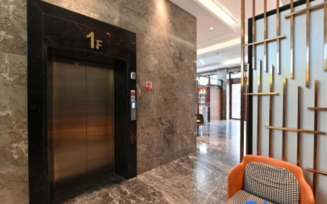 Yaoshi  Hotel (Beijing Wangfujing Dongsi Subway Station)