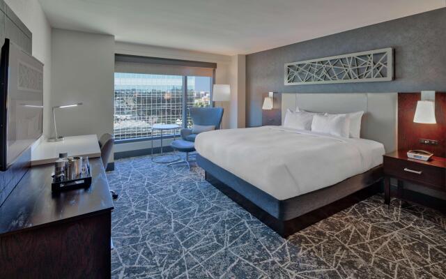 Hilton Norfolk The Main