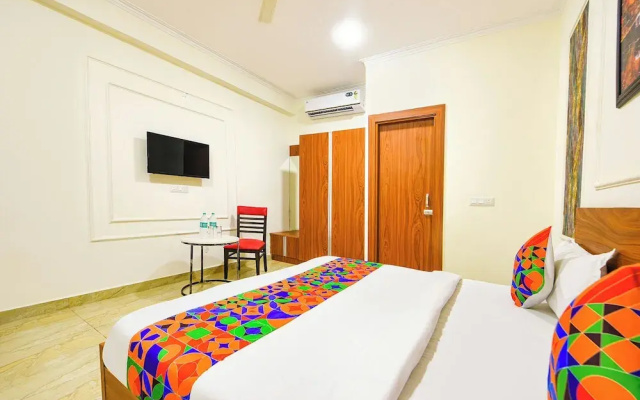 Fabhotel Prime The Golden Petals & Banquet