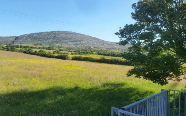 Bridge View House B&B and Restaurant