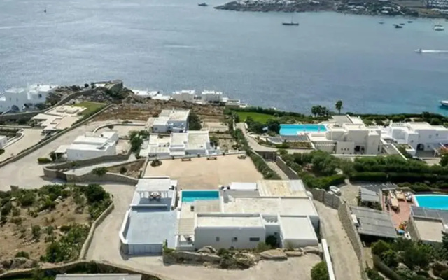 Stunning Villa With Panoramic View