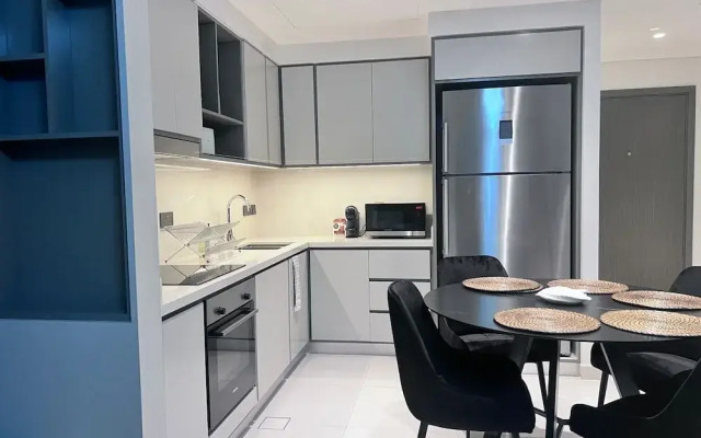 2 Bedroom Flat Beachfront Palm Jumeirah