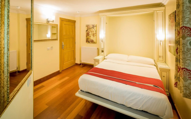 Linton Hotel