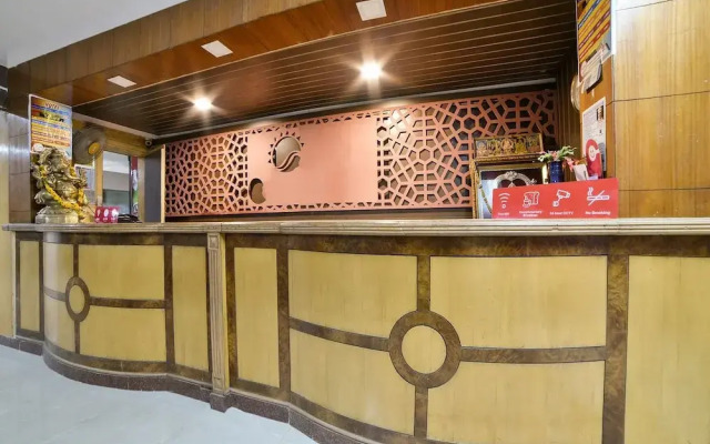 OYO 16533 Hotel Sudarshan