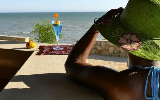 Caliente Beach Hotel