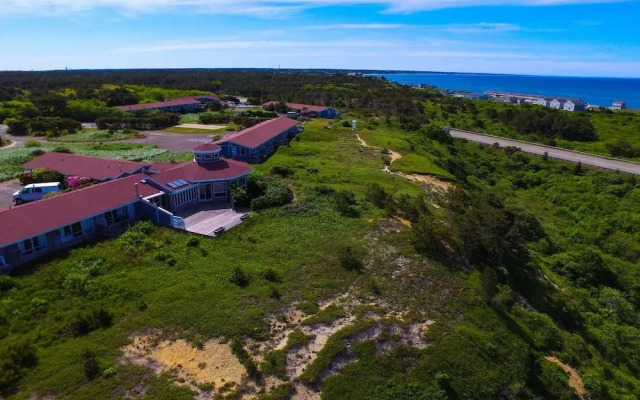 Dune Crest Hotel