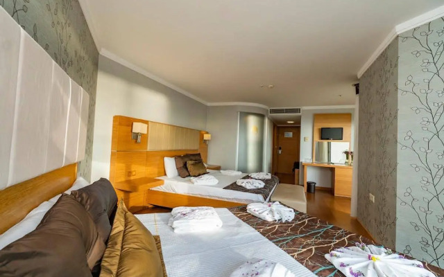 My Mira Deluxe & Resort