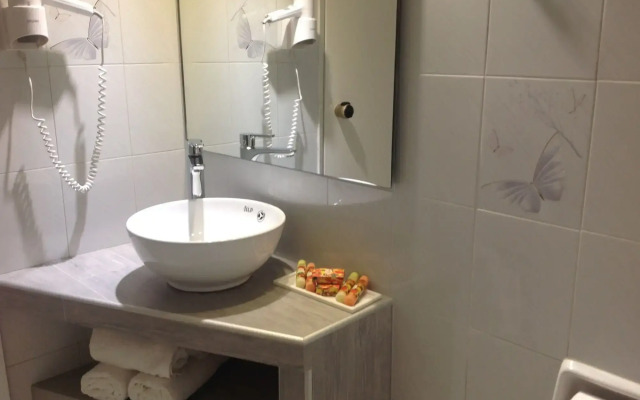 Asterias Studios Apartments