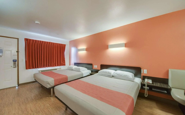 Motel 6 Brownsville, TX North