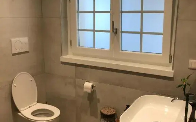 Laura E Christian Rooms