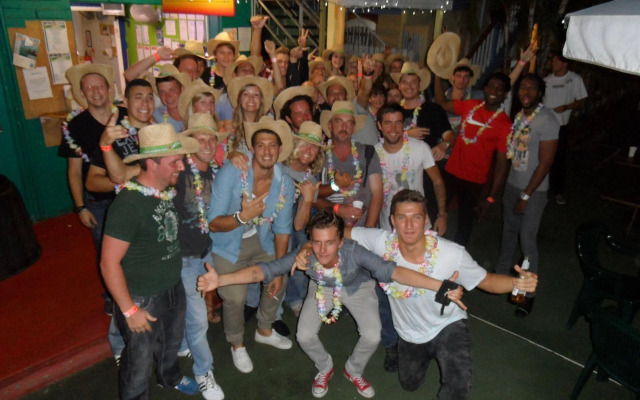 Backpackers In Paradise Resort - Hostel