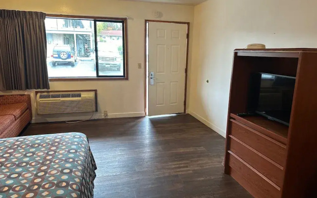 Rama Inn Hotel and RV Park