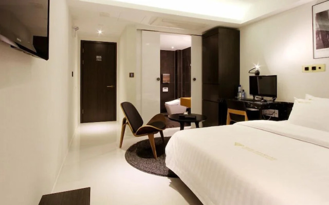Rich Diamond Hotel