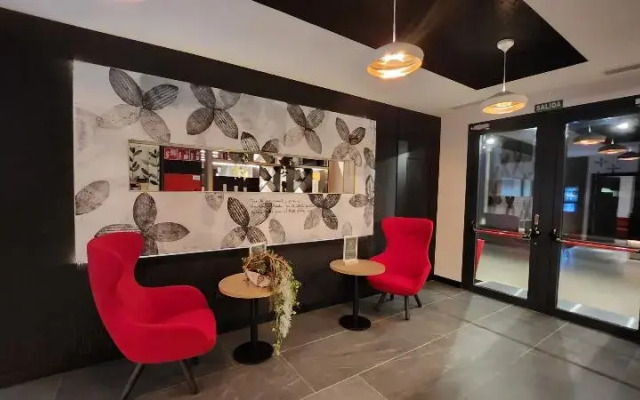 Hotel Sercotel Plana Suites